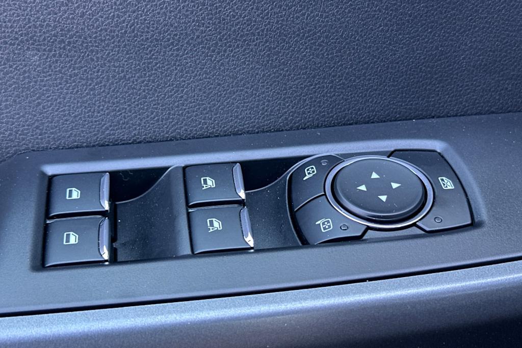 Thumbnail: 2025 Ford F-250 - 20