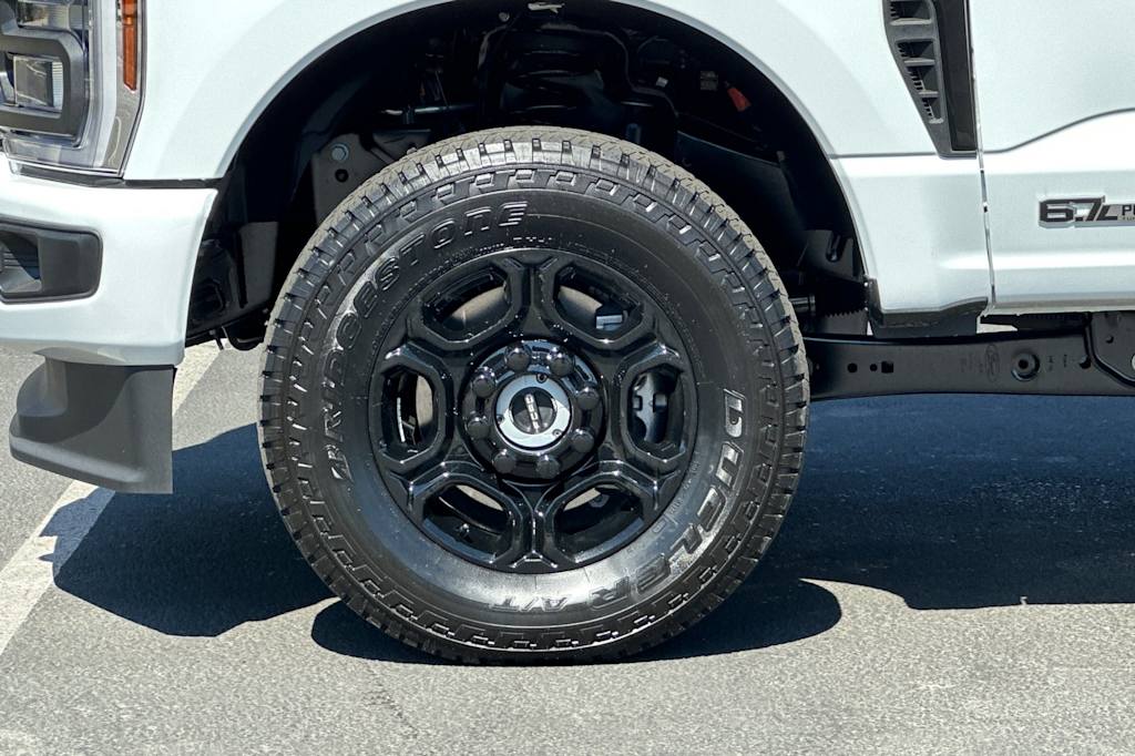 Thumbnail: 2025 Ford F-250 - 8