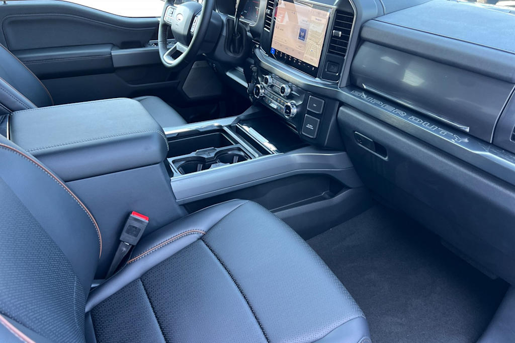 2025 Ford F-250 Lariat 10