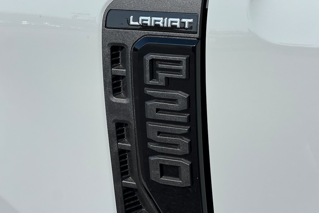 2025 Ford F-250 Lariat 14