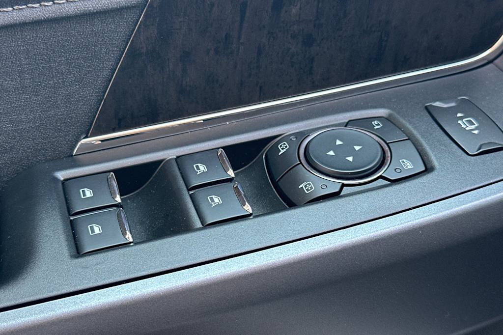 Thumbnail: 2025 Ford F-250 - 20