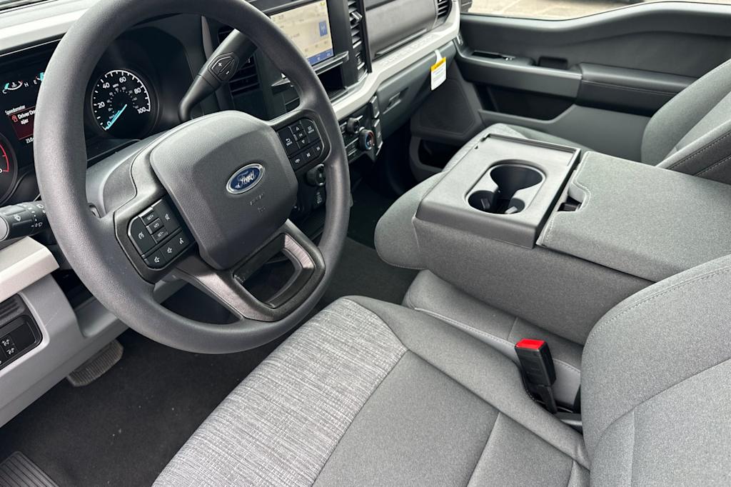 Thumbnail: 2026 Ford F-450 - 9