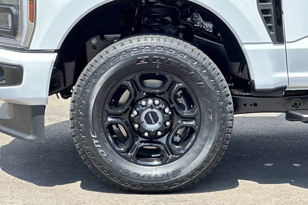 2024 Ford F-250 XL 8