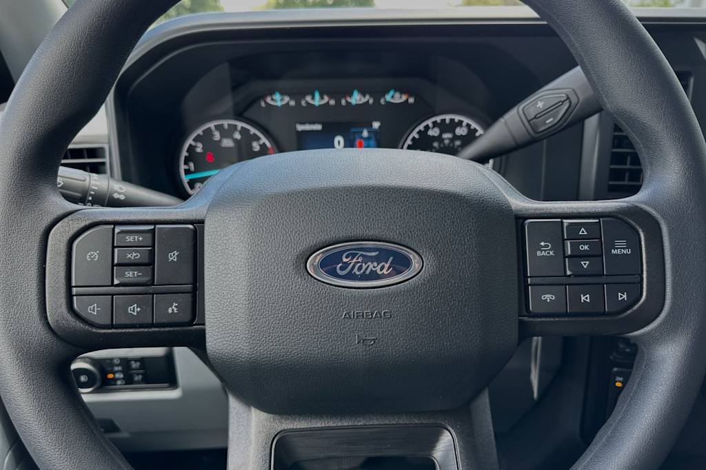 2024 Ford F-250 XL 24