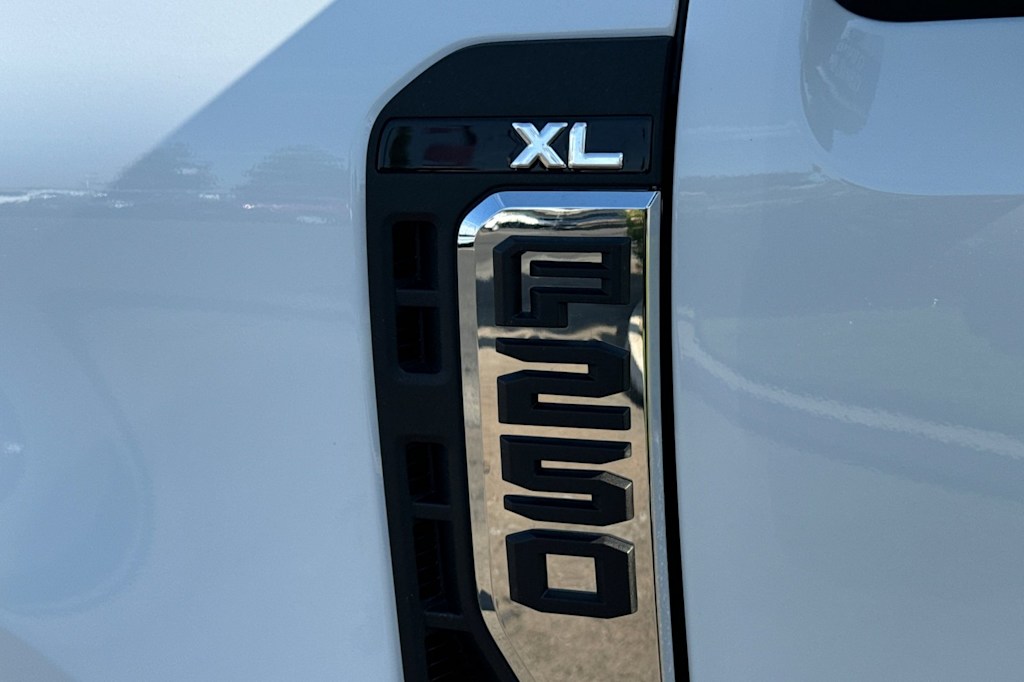 2024 Ford F-250 XL 13