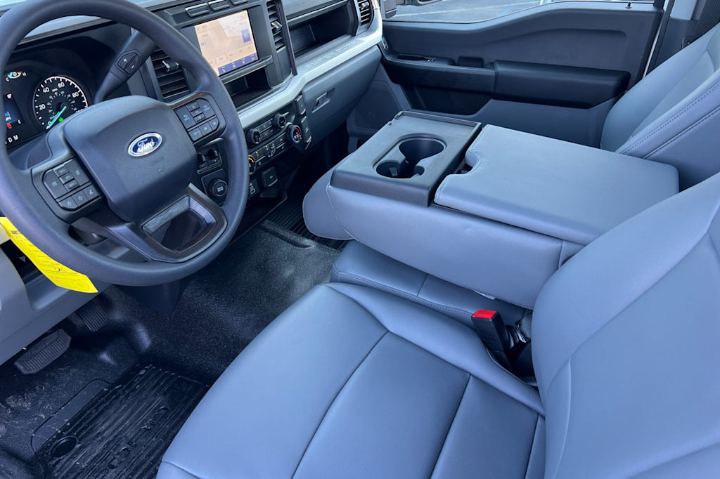 2024 Ford F-250 XL 8