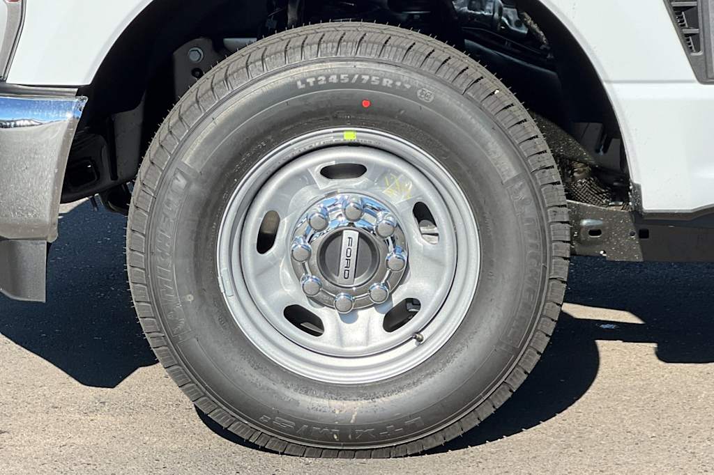 2024 Ford F-250 XL 7