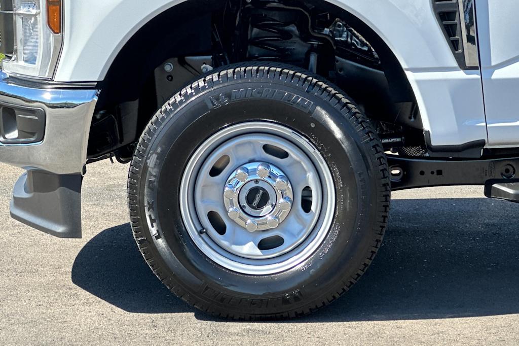 2024 Ford F-250 XL 8