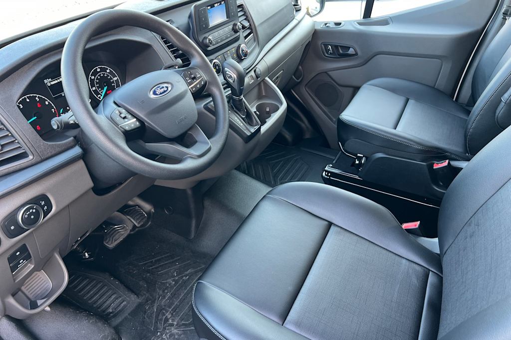 2024 Ford Transit Series 250 10