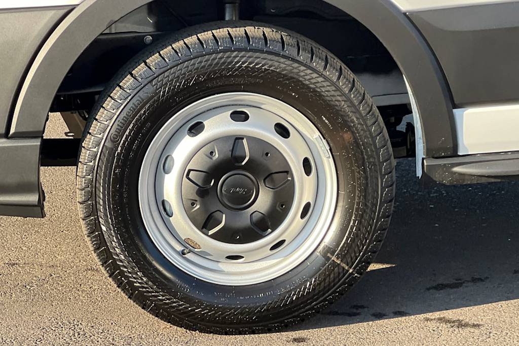 2024 Ford Transit Series 250 7