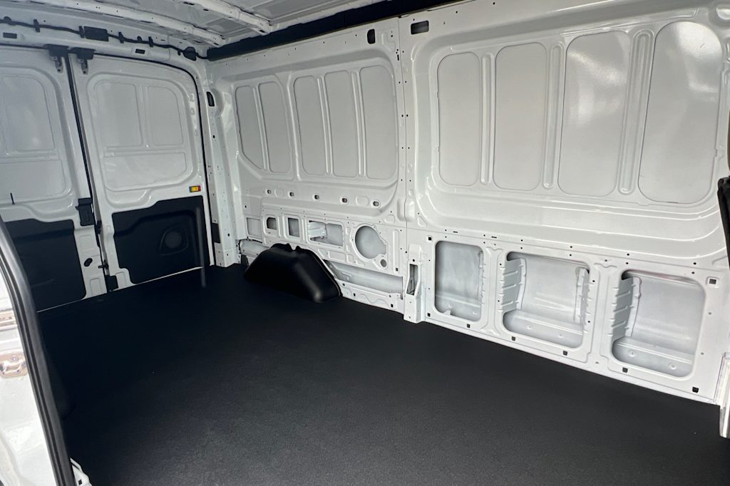 2025 Ford Transit Series 250 7