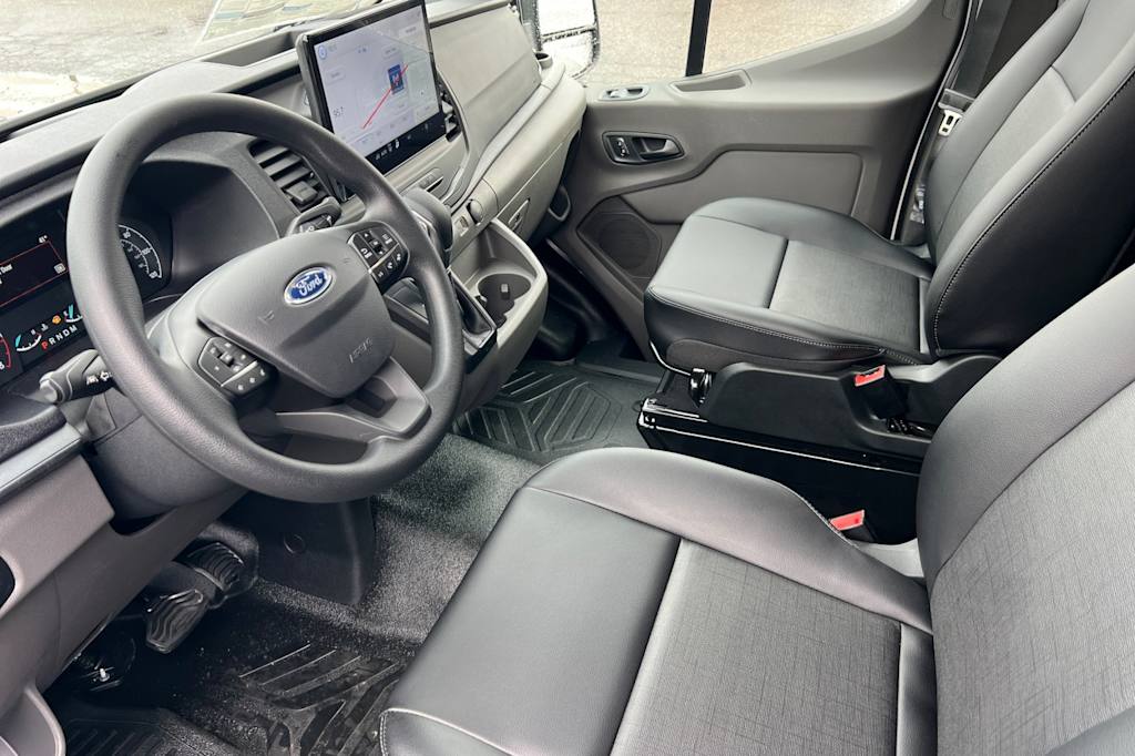 2025 Ford Transit Series 250 11