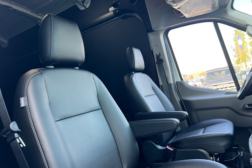 2024 Ford Transit Series 350 24
