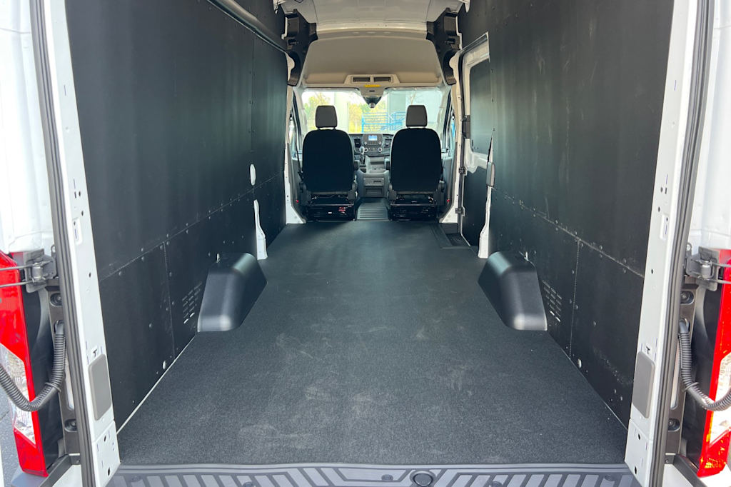 2024 Ford Transit Series 350 11