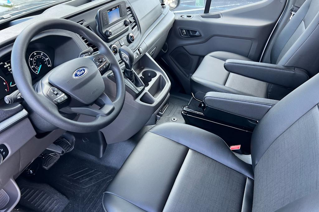 2024 Ford Transit Series 350 10
