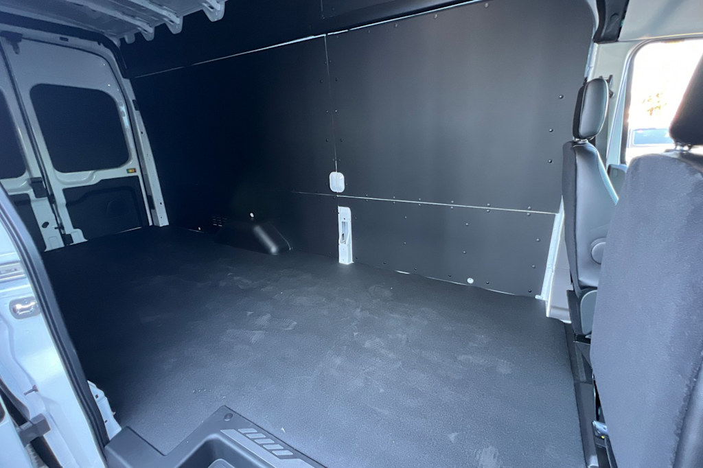 2024 Ford Transit Series 350 23