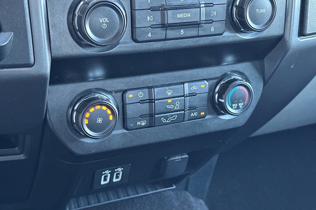 Thumbnail: 2019 Ford F-150 - 24