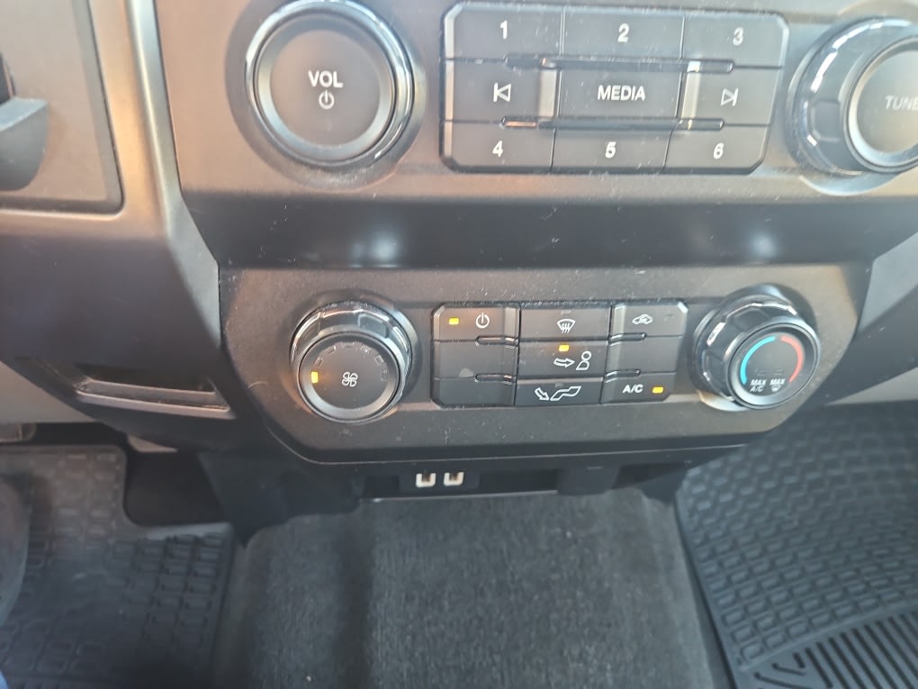 Thumbnail: 2019 Ford F-150 - 21
