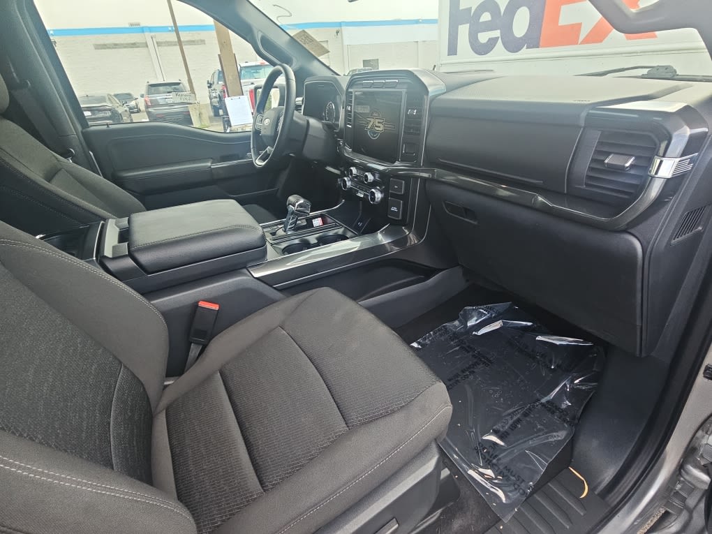 Thumbnail: 2023 Ford F-150 - 9