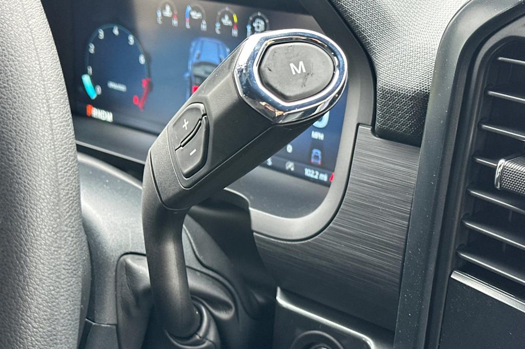 2025 Ford F-150 STX 24