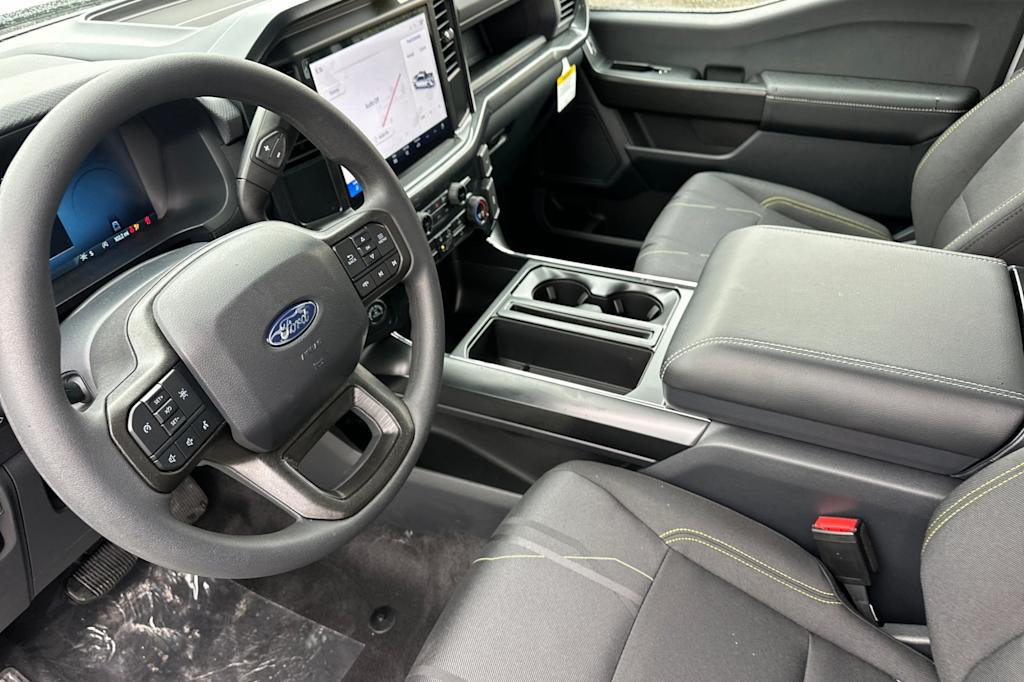 2025 Ford F-150 STX 9