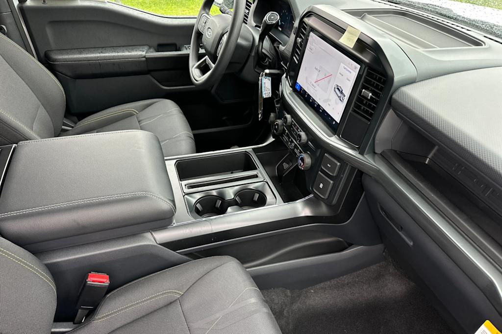 2025 Ford F-150 STX 13