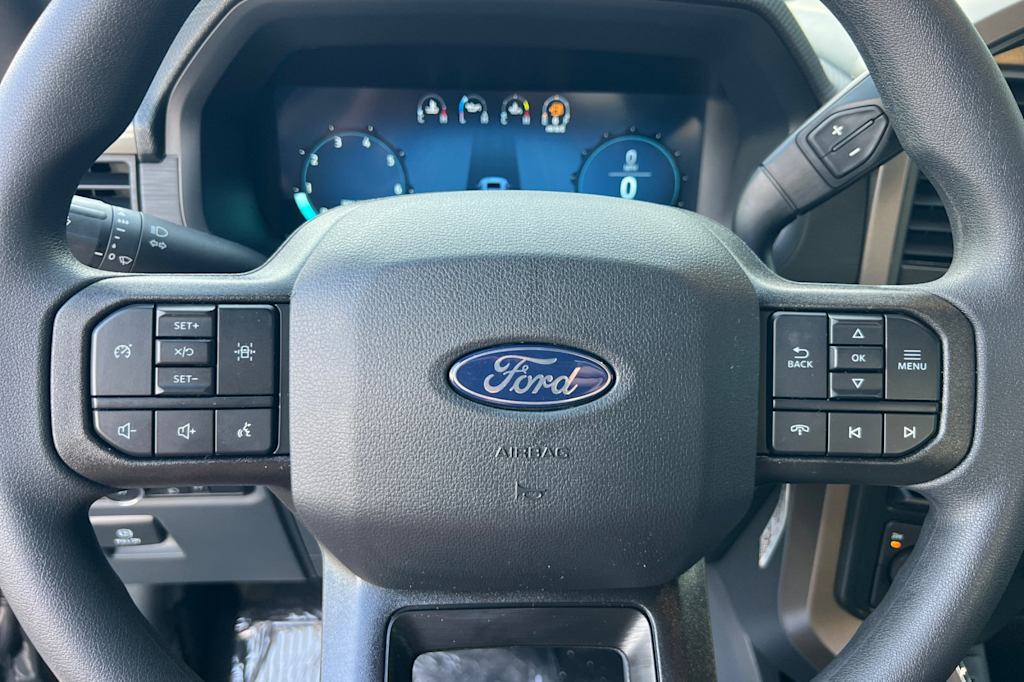 2025 Ford F-150 STX 24