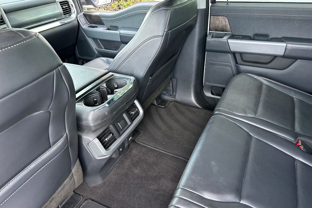 2021 Ford F-150 Lariat 16