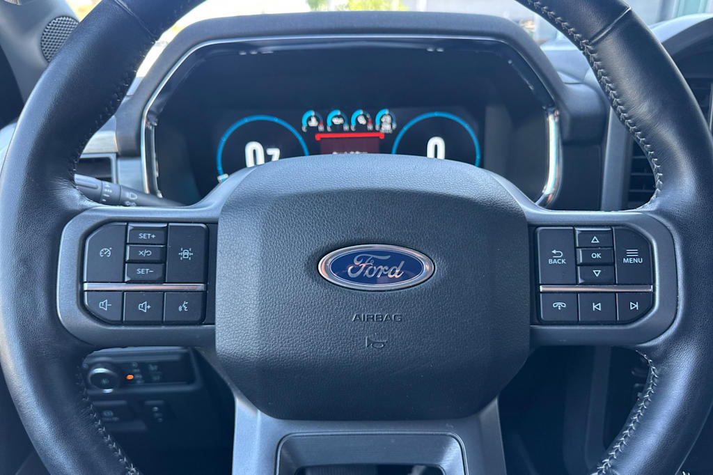2022 Ford F-150 Lariat 25