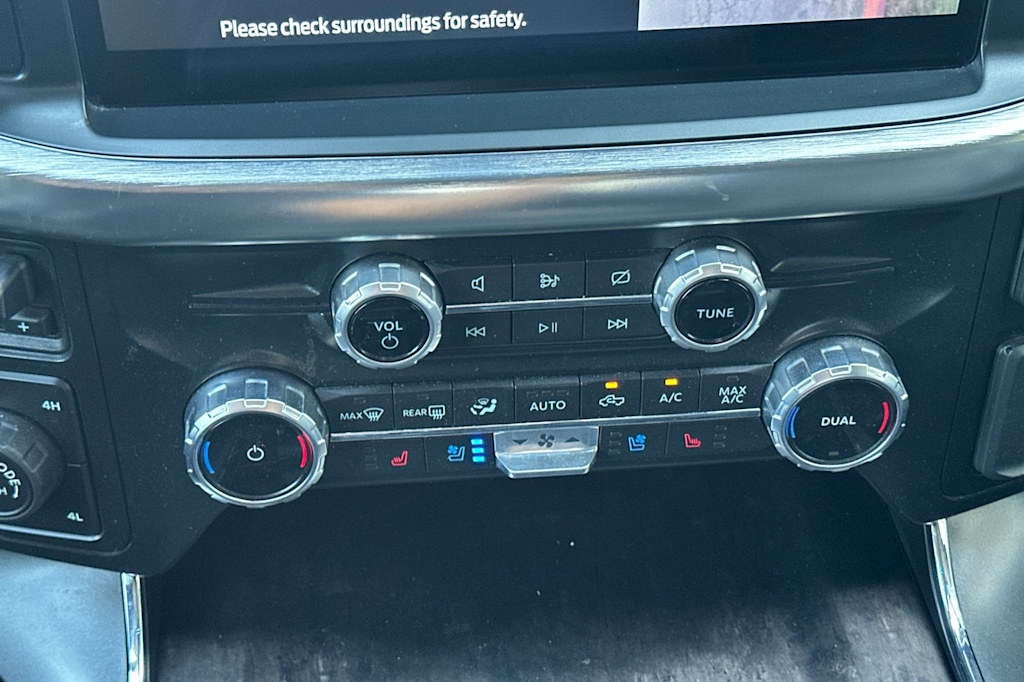 2022 Ford F-150 Lariat 23