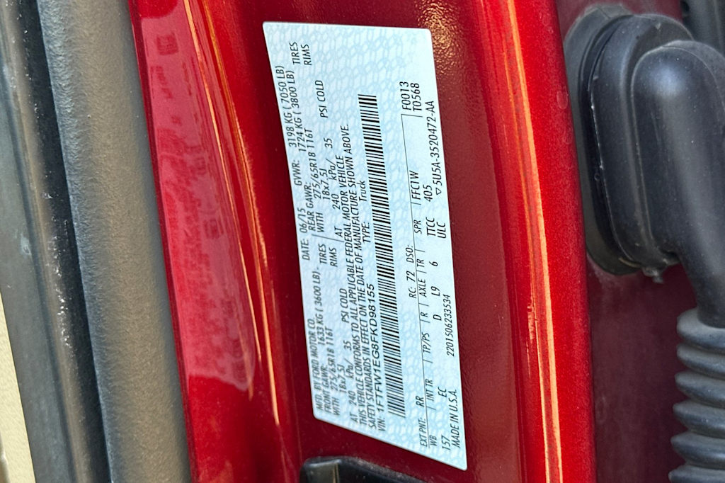 2015 Ford F-150 Lariat 15