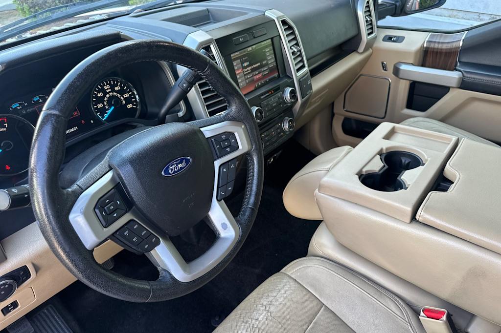 2015 Ford F-150 Lariat 2