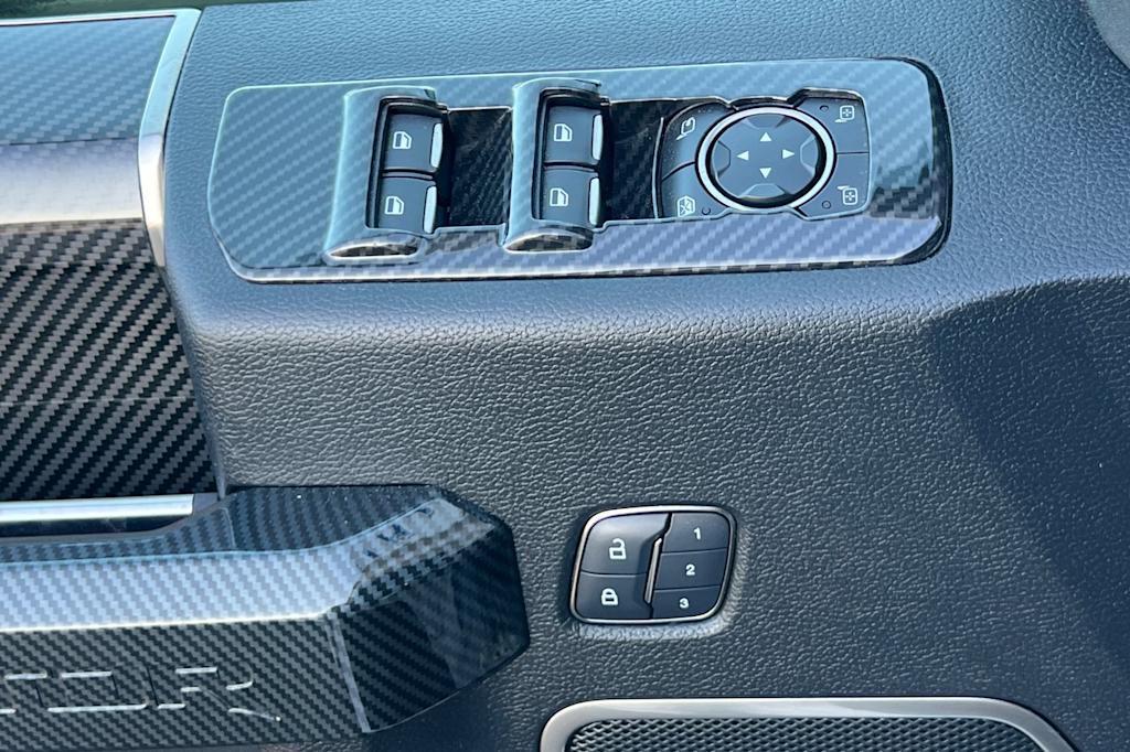 Thumbnail: 2017 Ford F-150 - 21