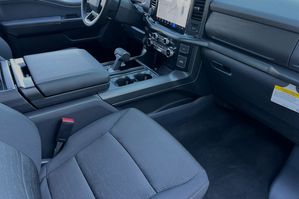 2024 Ford F-150 XLT 11