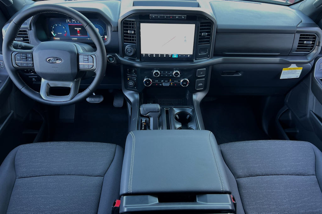 2024 Ford F-150 XLT 2
