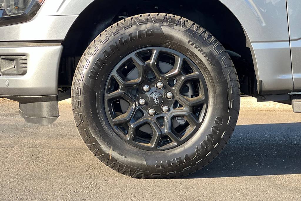 2024 Ford F-150 XLT 8