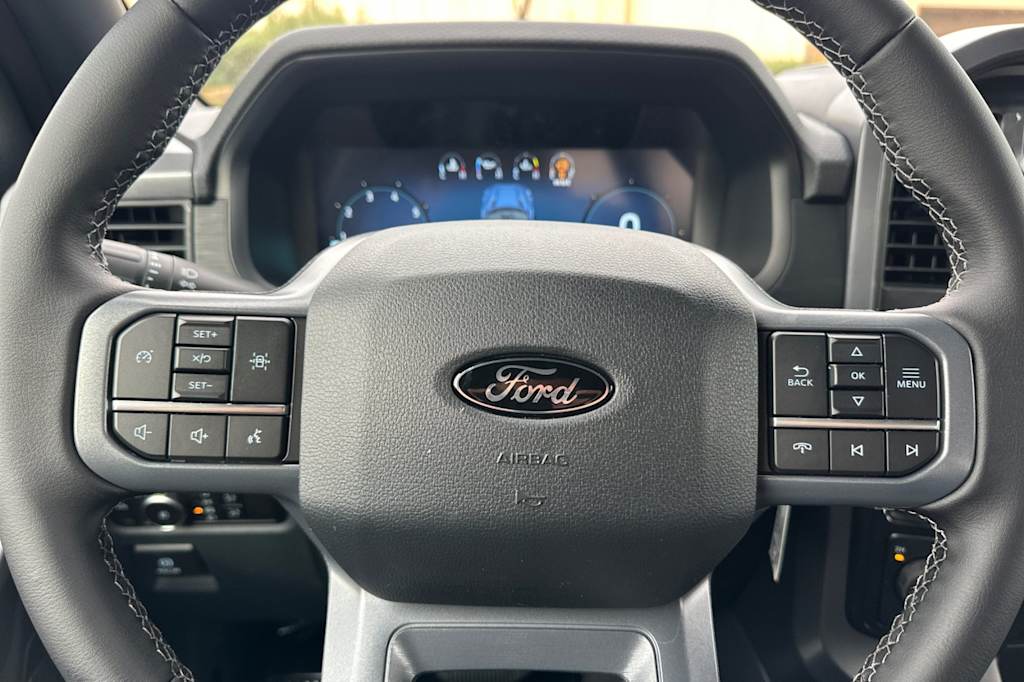 2025 Ford F-150 XLT 25