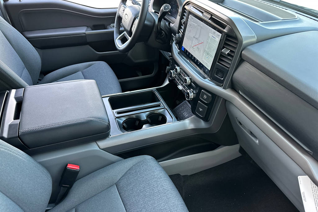 2025 Ford F-150 XLT 13