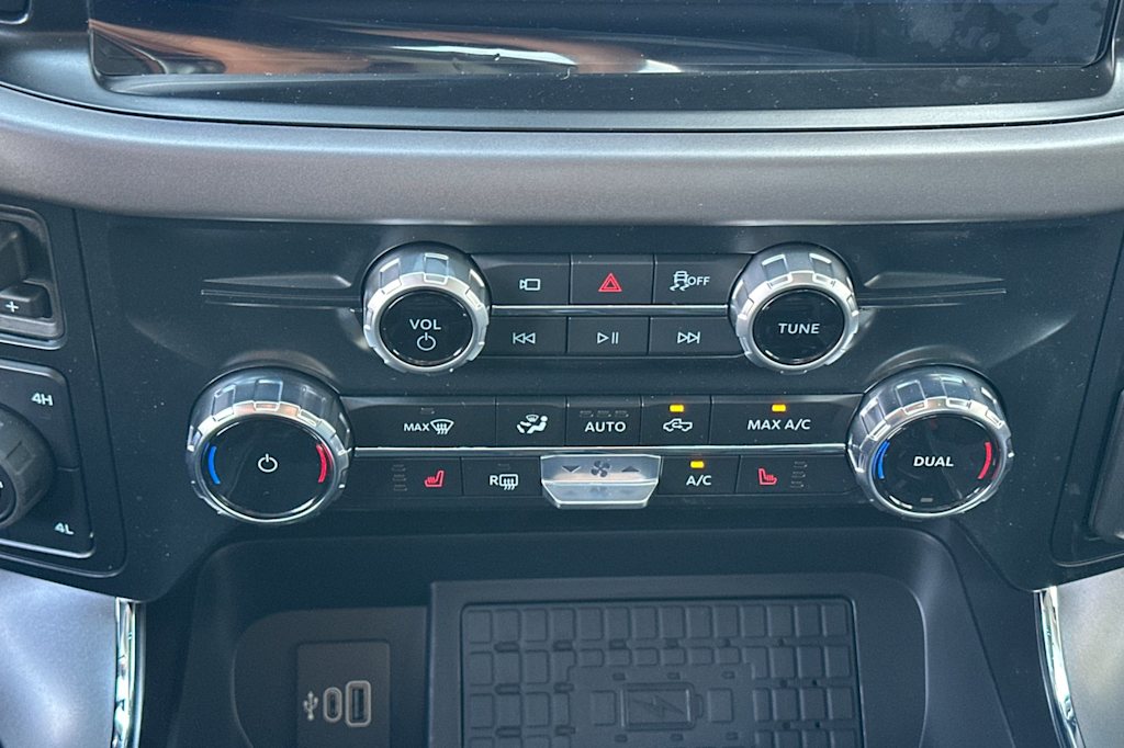 2025 Ford F-150 XLT 24