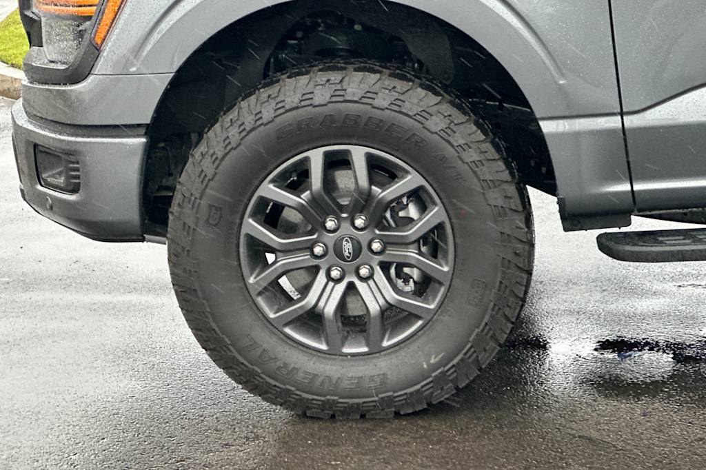 2025 Ford F-150 Tremor 8