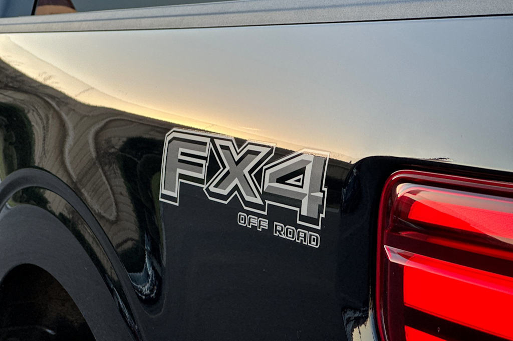 2025 Ford F-150 Lariat 26