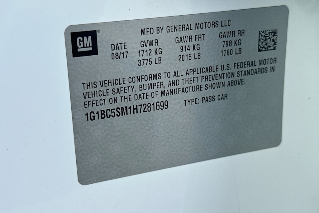 Thumbnail: 2017 Chevrolet Cruze - 17