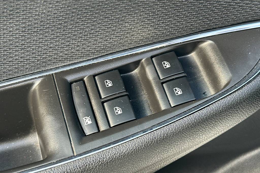 Thumbnail: 2017 Chevrolet Cruze - 22