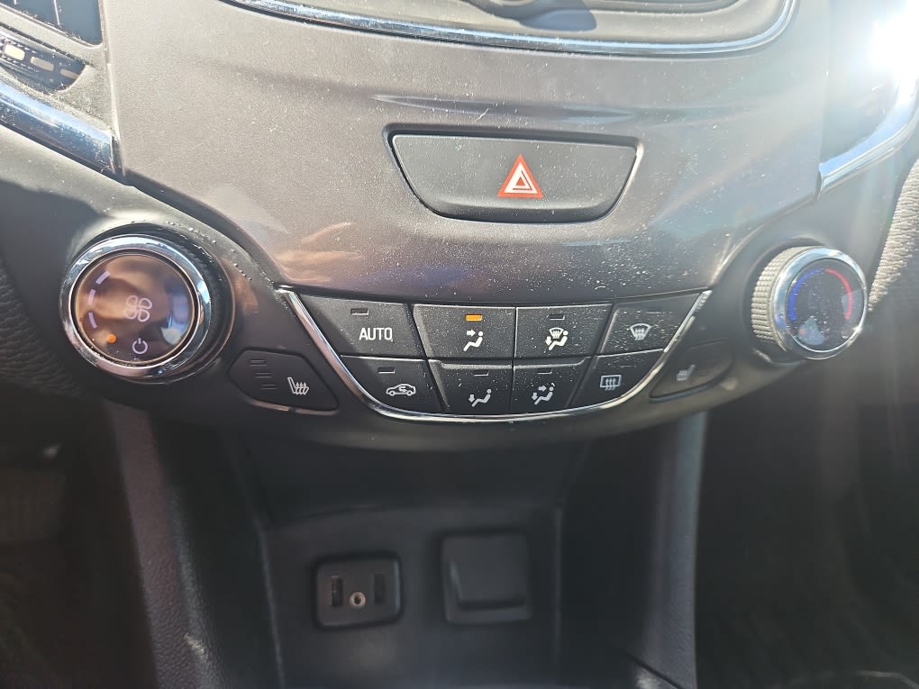 Thumbnail: 2019 Chevrolet Cruze - 20