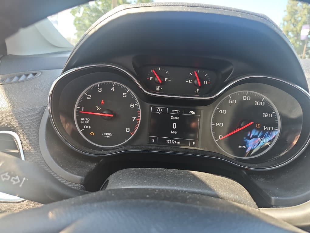 Thumbnail: 2019 Chevrolet Cruze - 15