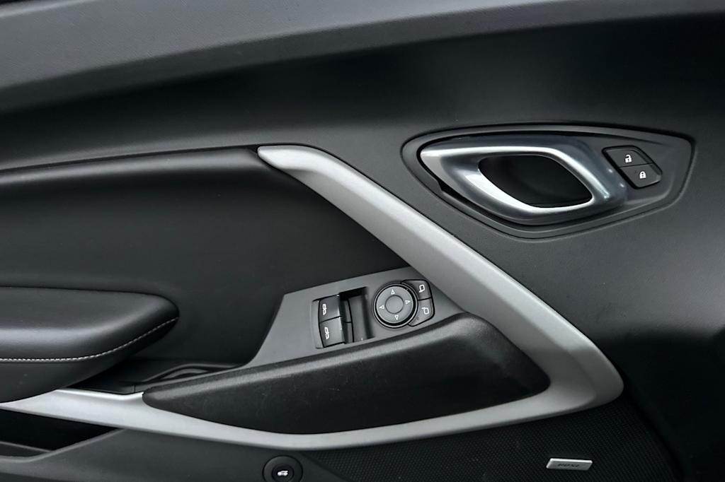 Thumbnail: 2019 Chevrolet Camaro - 20