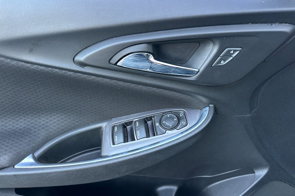 Thumbnail: 2022 Chevrolet Malibu - 19