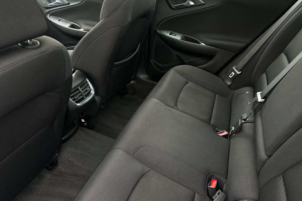 Thumbnail: 2024 Chevrolet Malibu - 9