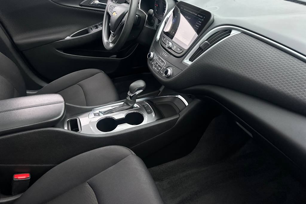 Thumbnail: 2024 Chevrolet Malibu - 11