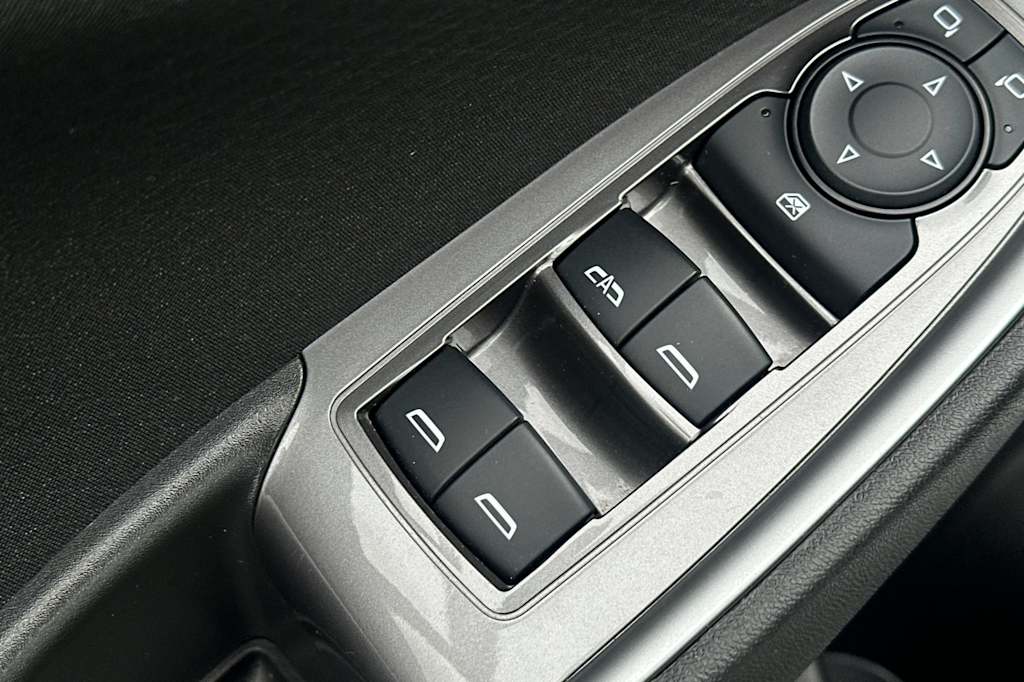 Thumbnail: 2024 Chevrolet Malibu - 19